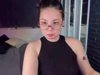 lilacmuse from CamSoda