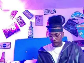 lili-and-breazer from CamSoda is Freechat