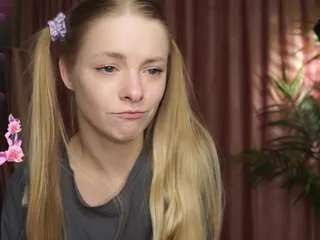 lilifromurdream from CamSoda is Freechat