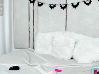 lilith-dry from CamSoda is Freechat