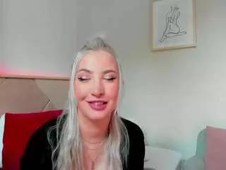 Liloukatt from CamSoda