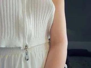 linistar from CamSoda is Freechat