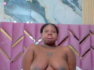 Littlechocolatee from CamSoda