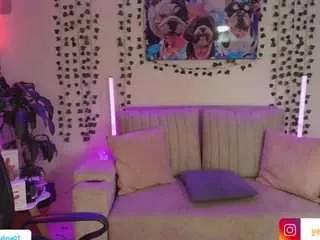 Girls: try live performances with matured performers, from dancing to quirks, in a variety of beautiful sex cams.