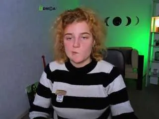 lolli-popsi on CamSoda 