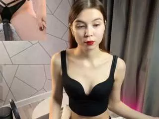 Loragorgeous from CamSoda
