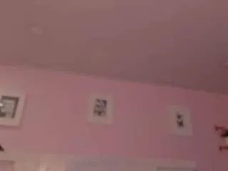 loreein from CamSoda is Freechat