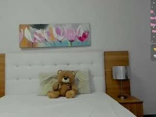 lovelysophie3 from CamSoda is Freechat