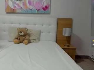 lovelysophie3 from CamSoda is Freechat