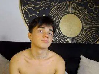 lucadelart from CamSoda is Freechat