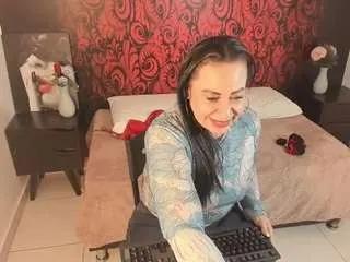lucianablackwell from CamSoda is Freechat