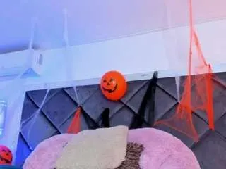 luciiacollins from CamSoda is Freechat