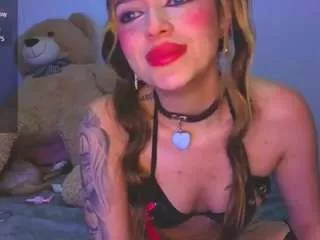 Lucytaylor1 from CamSoda