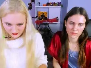 luna-blooming from CamSoda is Freechat