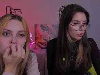 luna-tin from CamSoda is Freechat