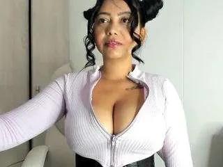 luuciana from CamSoda