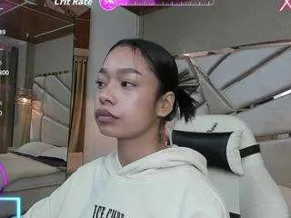 luxury-sweet from CamSoda is Freechat