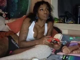 madamekinkykay from CamSoda is Freechat