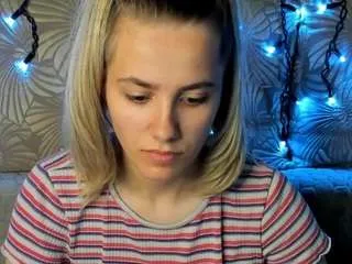 Maggiecake from CamSoda