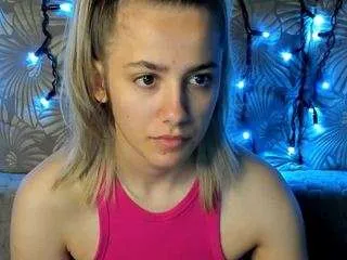 Maggiecake from CamSoda