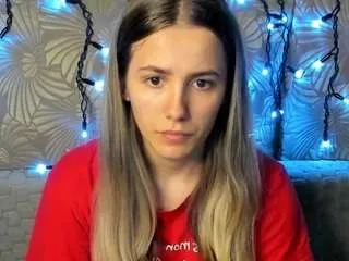 Maggiecake from CamSoda