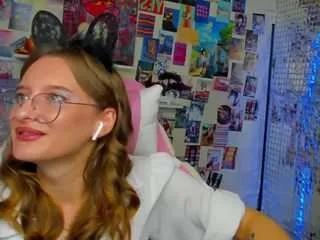 maryyy-may from CamSoda is Freechat