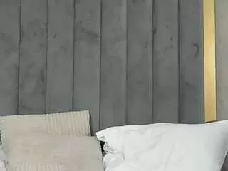 mayacollins on CamSoda 