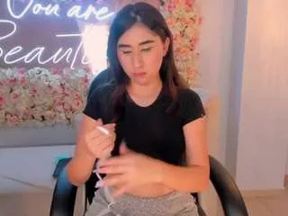 mayamoretti from CamSoda is Freechat