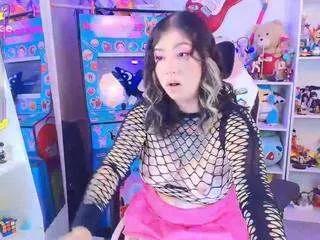 Girls: try live performances with matured performers, from dancing to quirks, in a variety of beautiful sex cams.