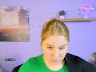 megan-cold from CamSoda is Freechat