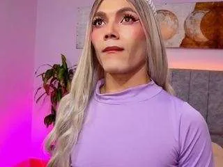 megan-do-santos from CamSoda