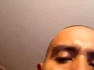 mikeyjoe1456 from CamSoda is Freechat