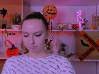 mila-glow from CamSoda is Freechat