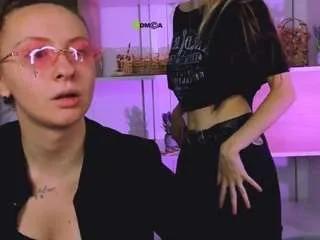 Girls: try live performances with matured performers, from dancing to quirks, in a variety of beautiful sex cams.