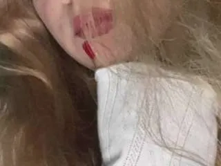 milaflores from CamSoda is Freechat