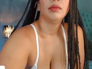 miss-secret-diamond from CamSoda is Freechat