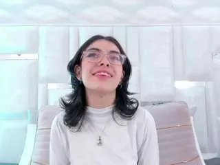 molly-angell from CamSoda is Freechat