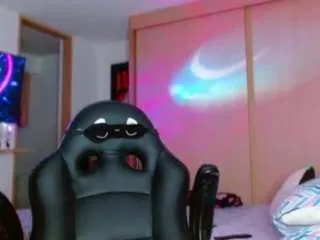 naomisweet5 from CamSoda is Freechat