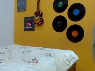 Nicollbodybig21 from CamSoda