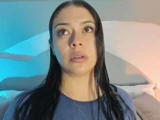 nicolle-w from CamSoda is Freechat