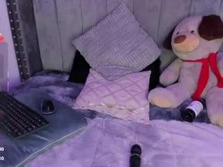 niick-twink from CamSoda is Freechat