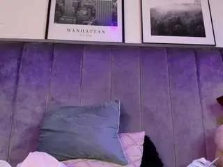 niick-twink from CamSoda is Freechat