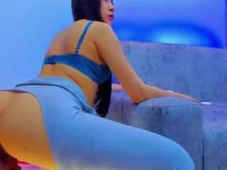 niki-white from CamSoda is Freechat