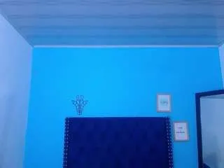nnocent-sexy-lady from CamSoda is Freechat