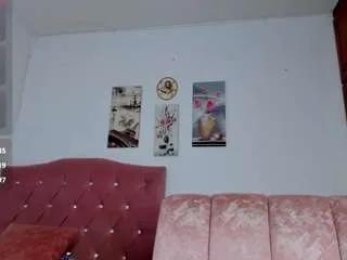 oriana3 from CamSoda is Freechat