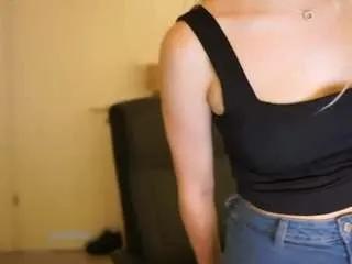 peachyliana from CamSoda is Freechat