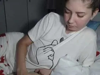 petite-danielle from CamSoda is Freechat