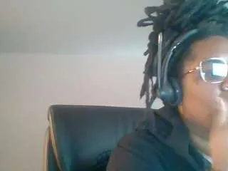 pettyp90 from CamSoda is Freechat