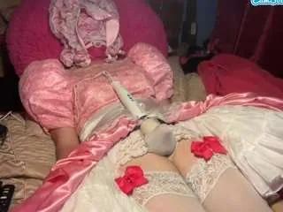 phat-bottom-sissy from CamSoda is Freechat
