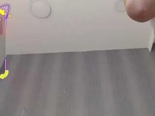 Pregnant-amira from CamSoda